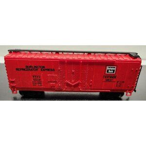 Burlington Refrigerator Express Everywhere West Train Car HO Scale